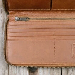 Baseballism Cathy Wallet - Light Brown 23 Baseballism Cathy Wallet - Light Brown -Baseball Store 18 cathywal 2